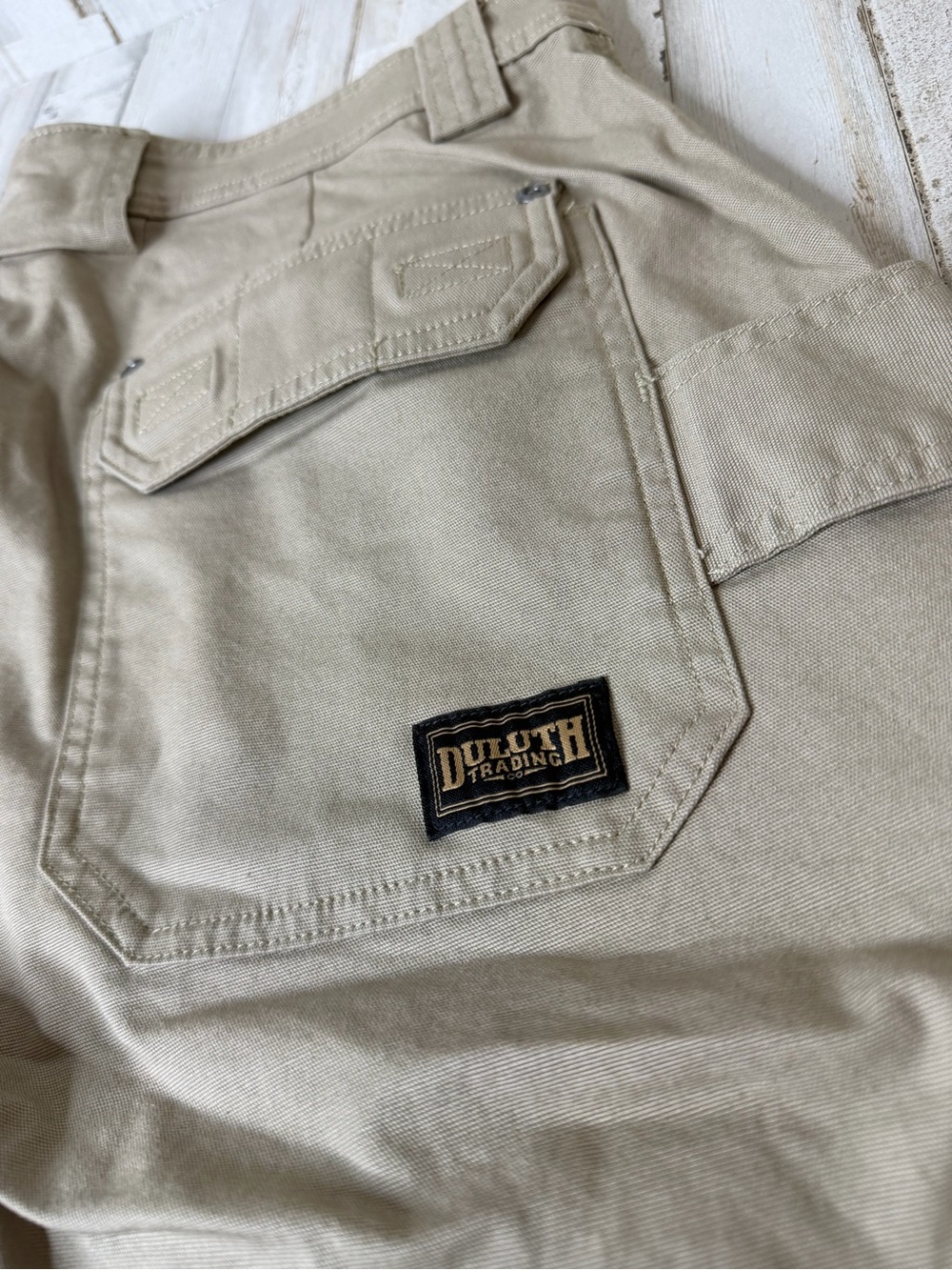 Duluth Trading Co Tan Cargo Shorts with Utility Pockets - Picture 8 of 12